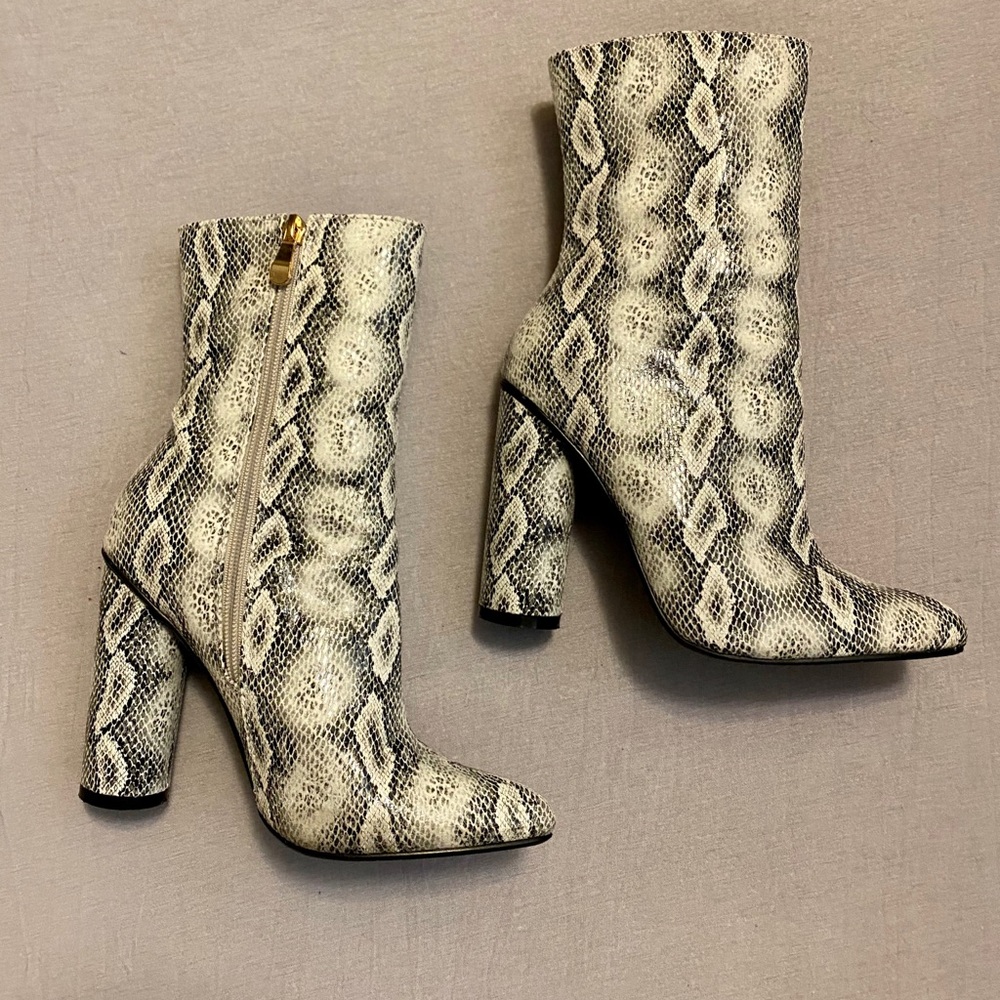 Fashion Nova heels